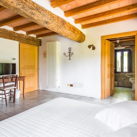 Agriturismo Il Salice Villa Tizzano Val Parma Esterno foto