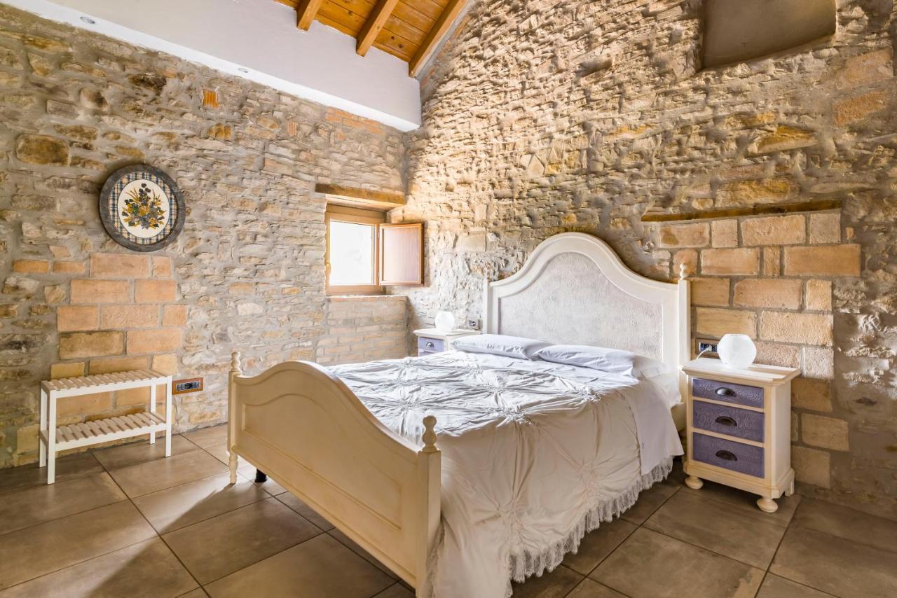 Agriturismo Il Salice Villa Tizzano Val Parma Esterno foto