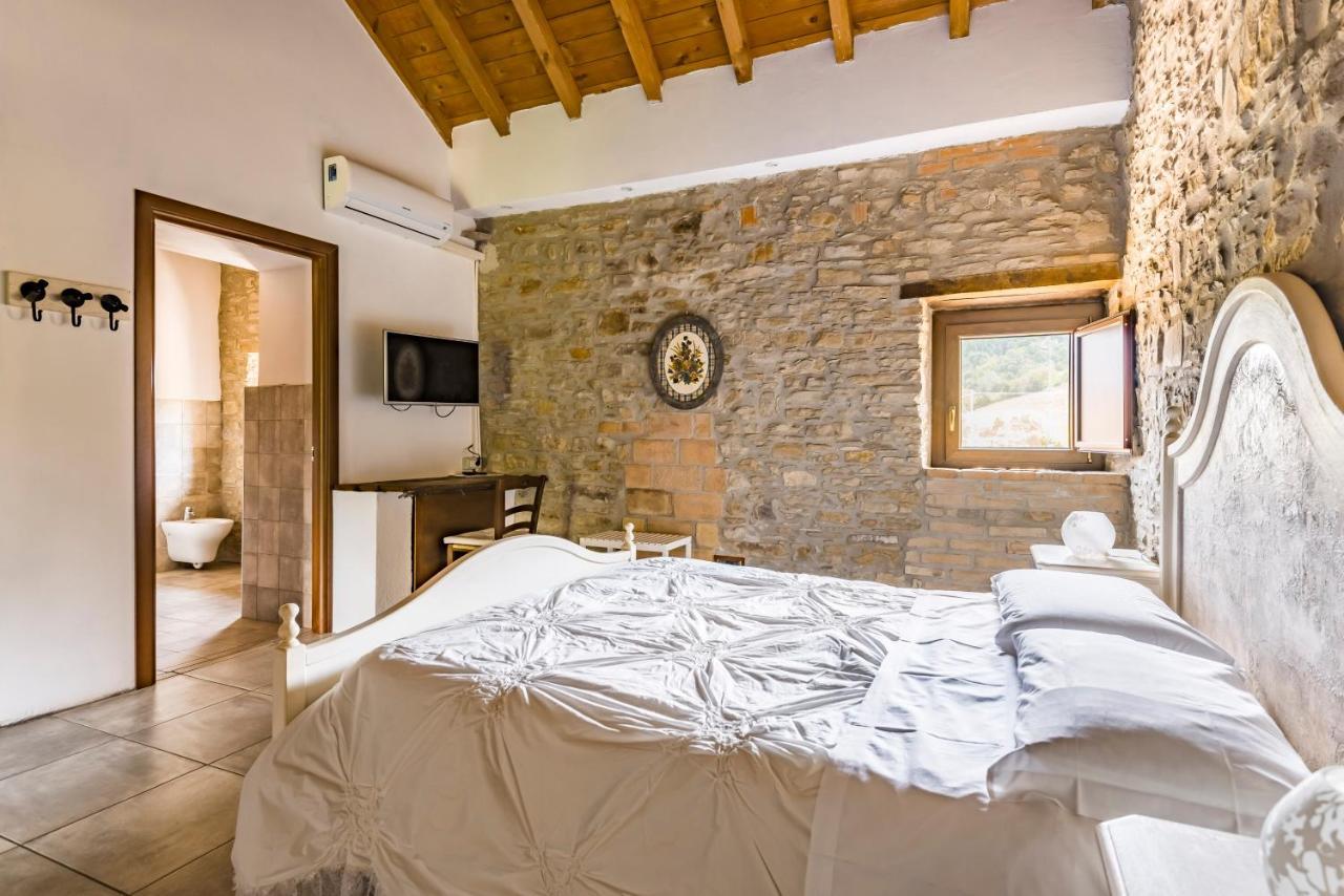 Agriturismo Il Salice Villa Tizzano Val Parma Esterno foto