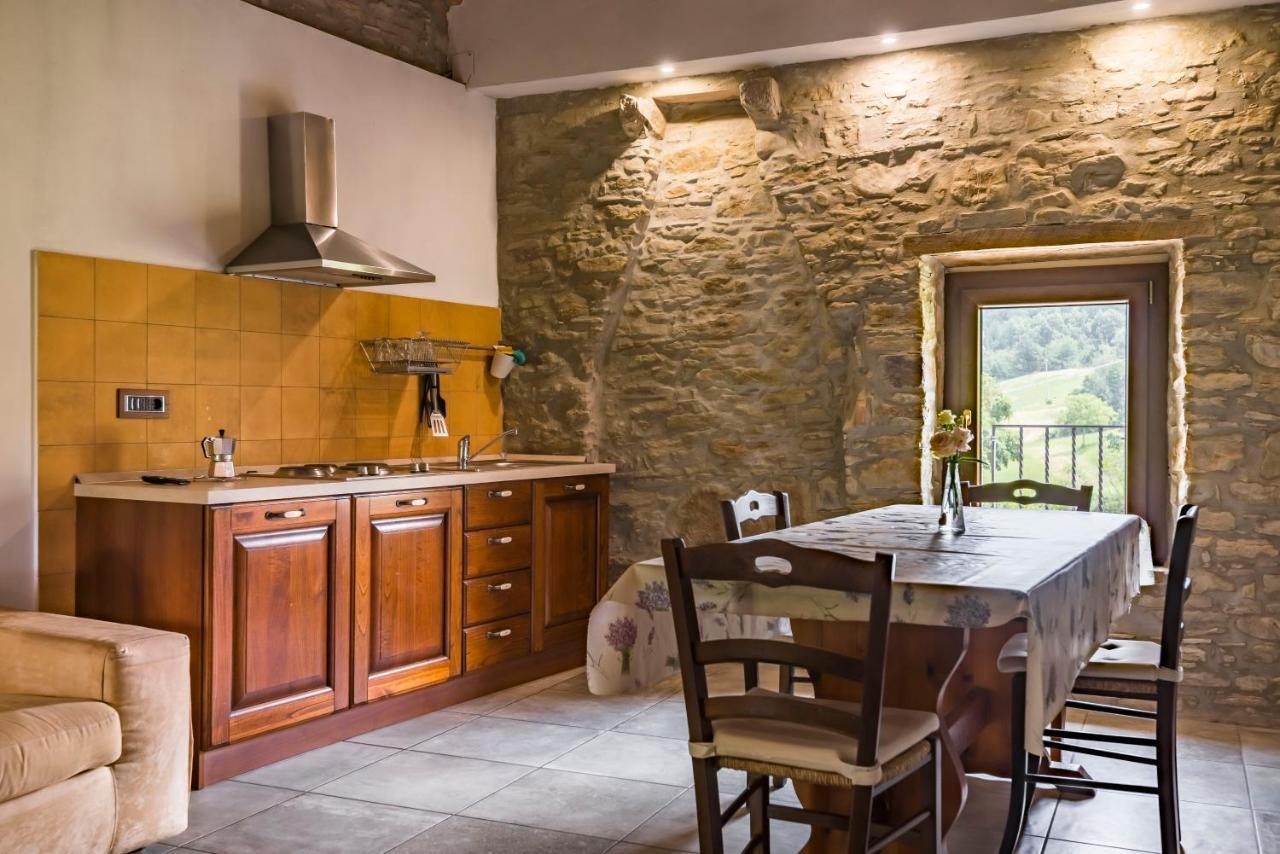 Agriturismo Il Salice Villa Tizzano Val Parma Esterno foto