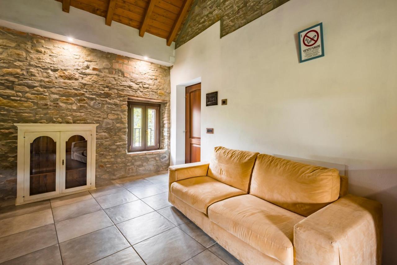 Agriturismo Il Salice Villa Tizzano Val Parma Esterno foto