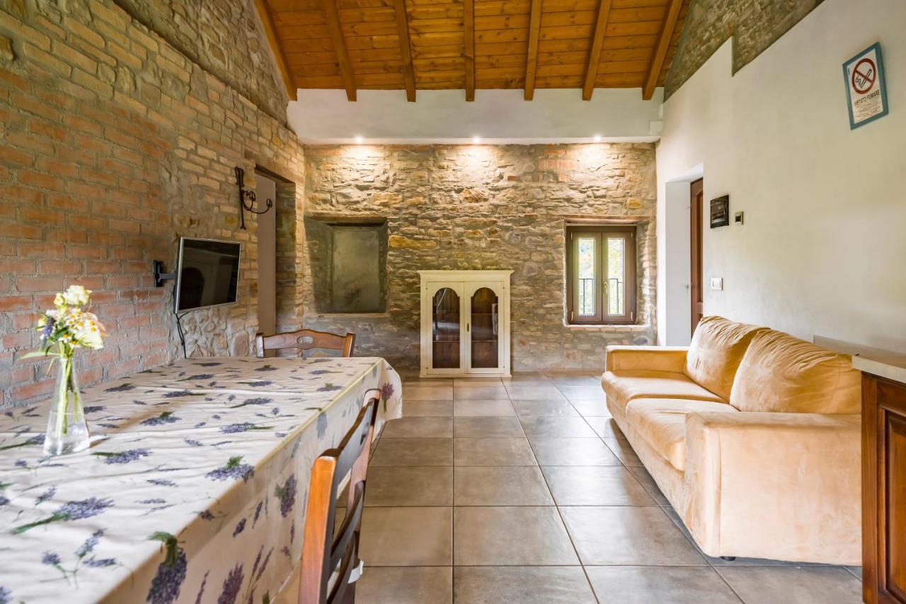 Agriturismo Il Salice Villa Tizzano Val Parma Esterno foto