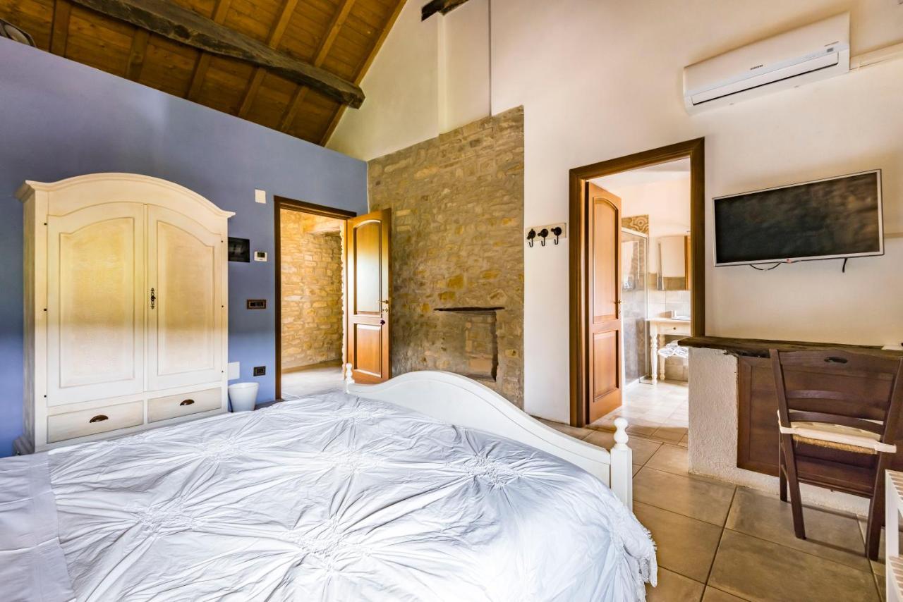 Agriturismo Il Salice Villa Tizzano Val Parma Esterno foto