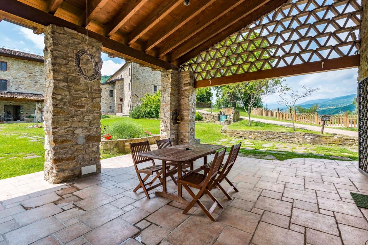 Agriturismo Il Salice Villa Tizzano Val Parma Esterno foto