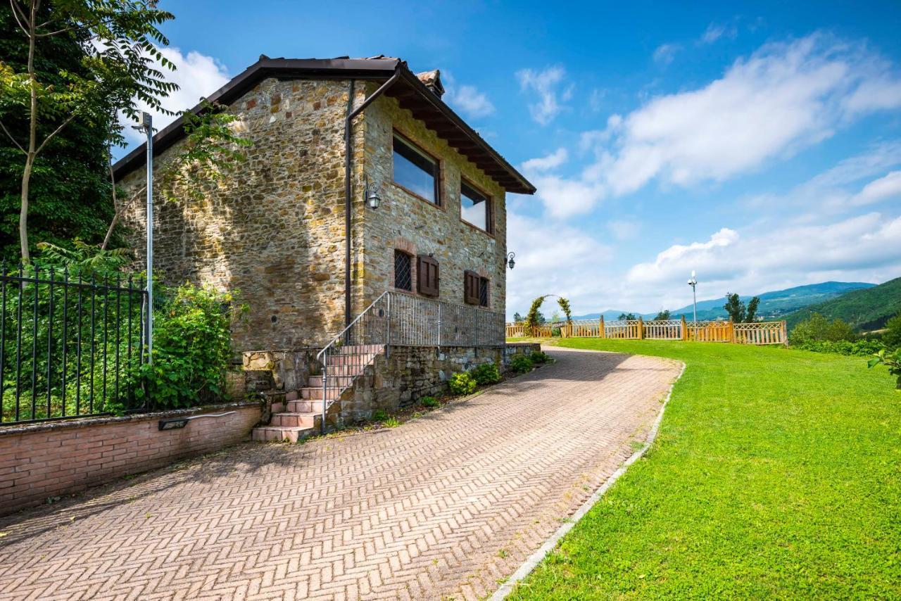 Agriturismo Il Salice Villa Tizzano Val Parma Esterno foto