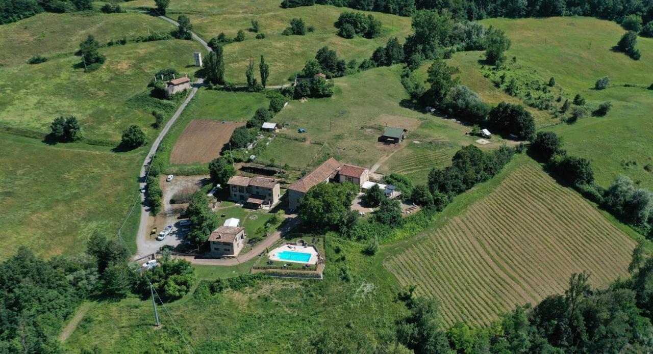 Agriturismo Il Salice Villa Tizzano Val Parma Esterno foto