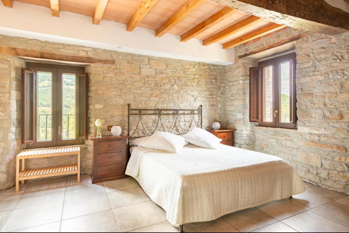 Agriturismo Il Salice Villa Tizzano Val Parma Esterno foto