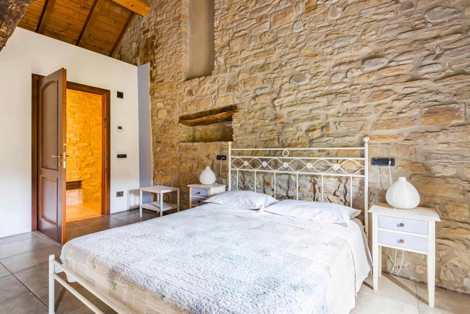 Agriturismo Il Salice Villa Tizzano Val Parma Esterno foto